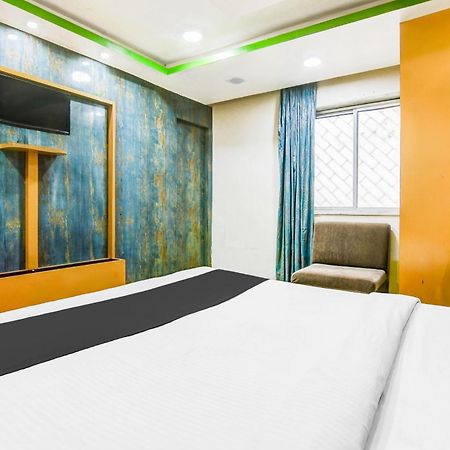Super Hotel O Tagore Park Ruby Road Kalküta Dış mekan fotoğraf