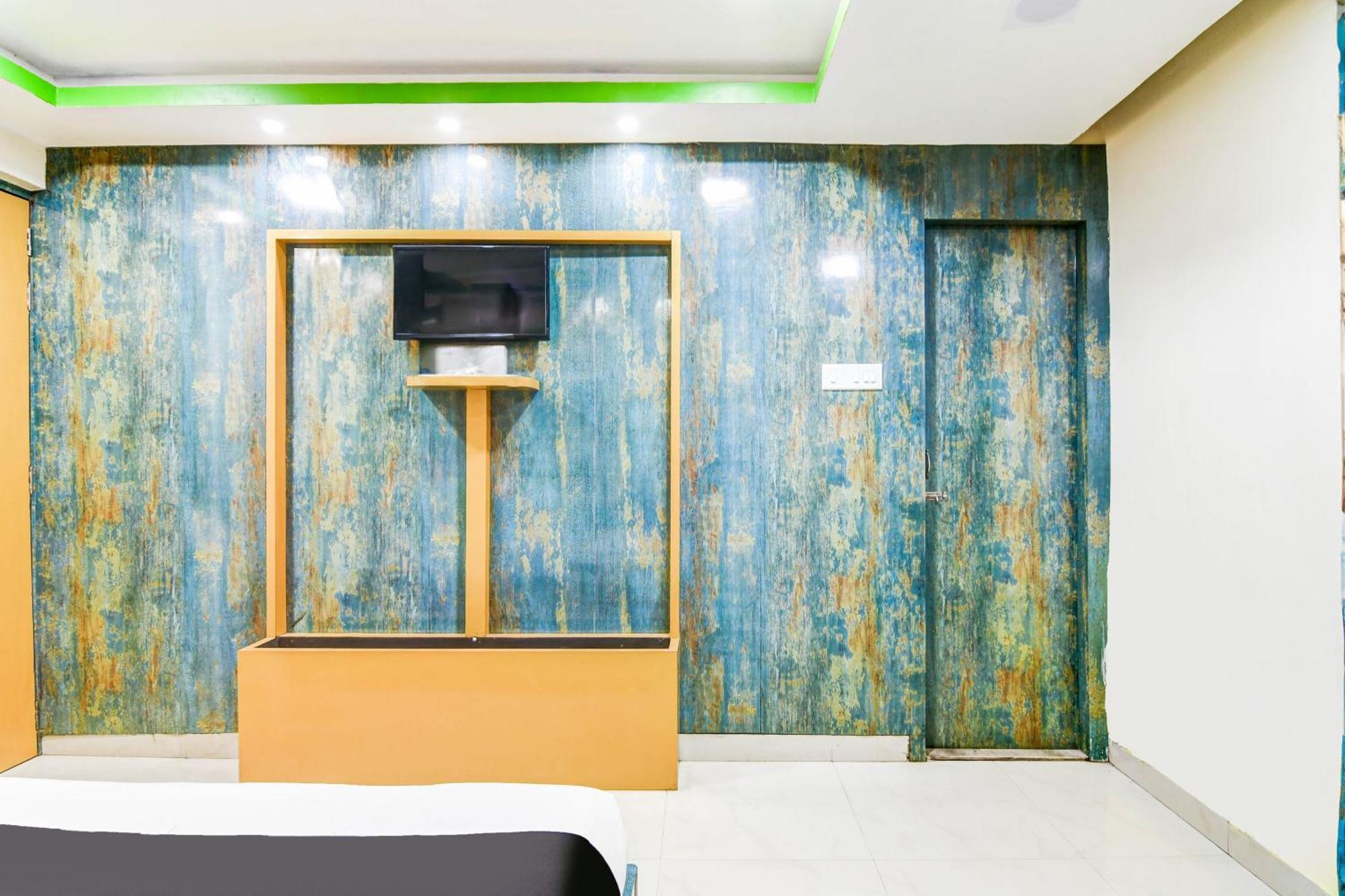 Super Hotel O Tagore Park Ruby Road Kalküta Dış mekan fotoğraf