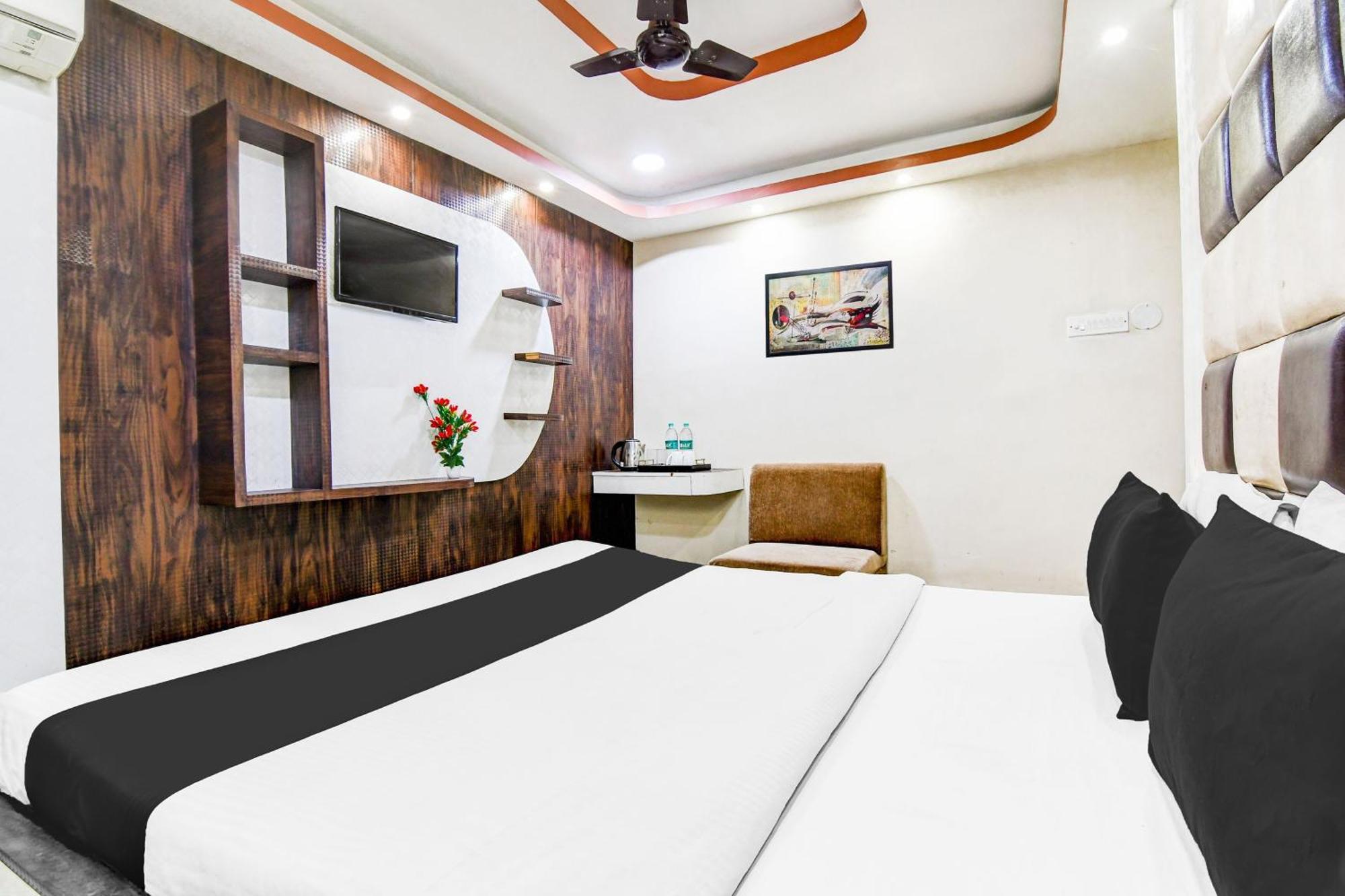 Super Hotel O Tagore Park Ruby Road Kalküta Dış mekan fotoğraf